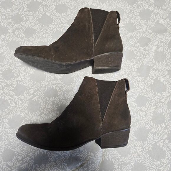 Steve Madden Neoma Booties Size 7.5 Brown Suede Leather - Picture 6 of 10